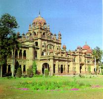 Khalsa College