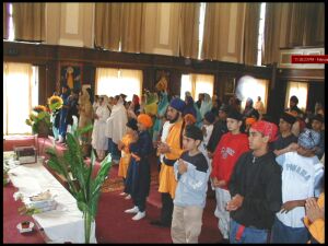Gurmat Camp 2002 - Sangat in the Darbar Sahib
